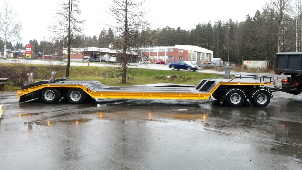 Täysperävaunu Siimet