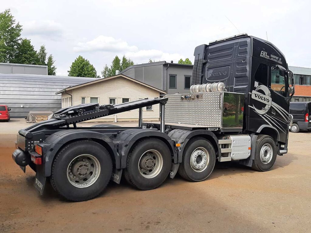 Lifting 5th Wheel